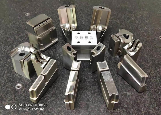 SOLIDWORK Tasarım Kalıp Eklemeleri Otomotiv Parçaları Kalıp Bileşenleri
